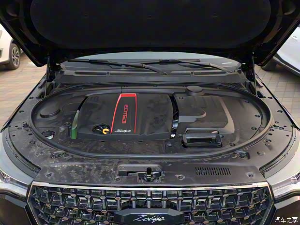 众泰汽车 众泰T800 2018款 2.0T 自动尊享型