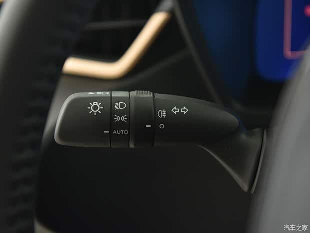 廣汽豐田 凌尚 2021款 2.0L 尊貴版