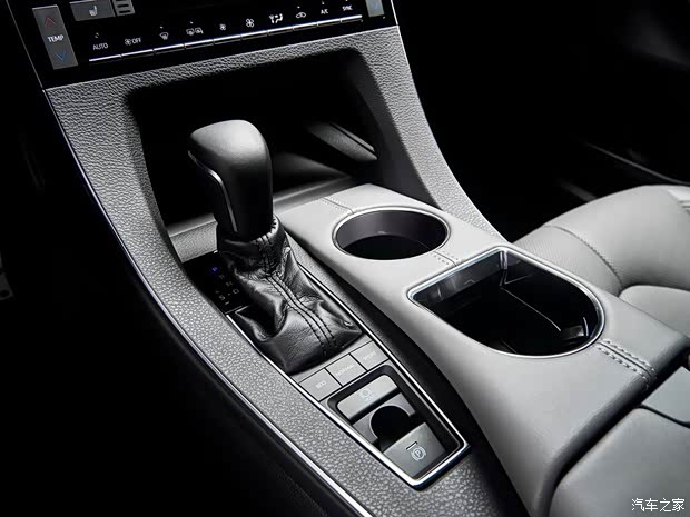 丰田(进口) Avalon(海外) 2018款 基本型