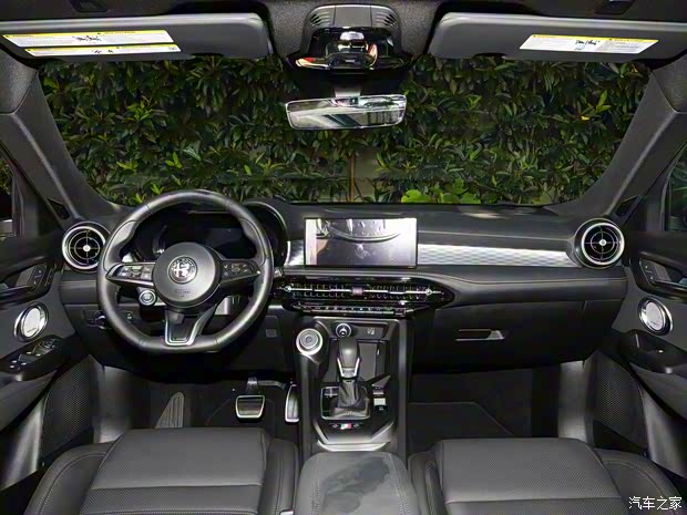 阿尔法·罗密欧 Tonale托纳利 2023款 2.0T 268HP AWD Veloce赛道版