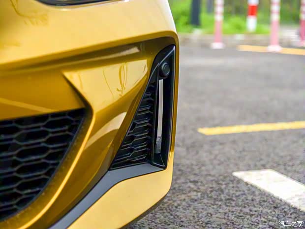 华晨宝马 宝马1系 2021款 改款 125i M运动曜夜版