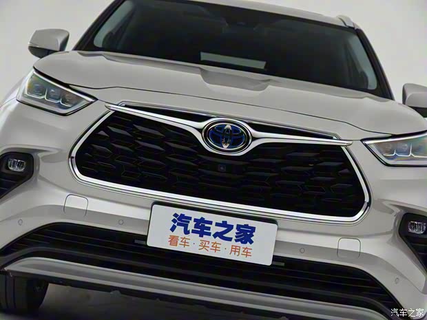 广汽丰田 汉兰达 2022款 双擎 2.5L 四驱至尊版 7座