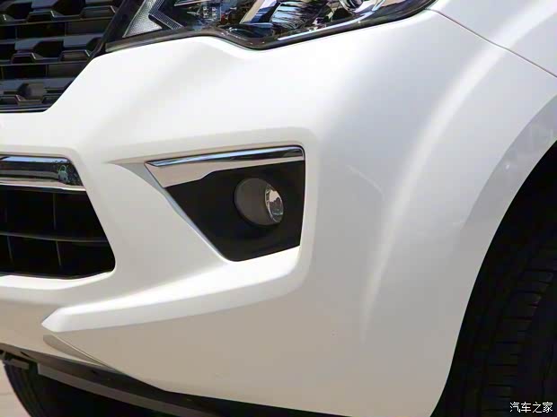 鄭州日產(chǎn) 帕拉丁 2023款 2.0T 四驅(qū)尊享型 鄭州日產(chǎn) 帕拉丁 2023款 2.0T 四驅(qū)尊享型