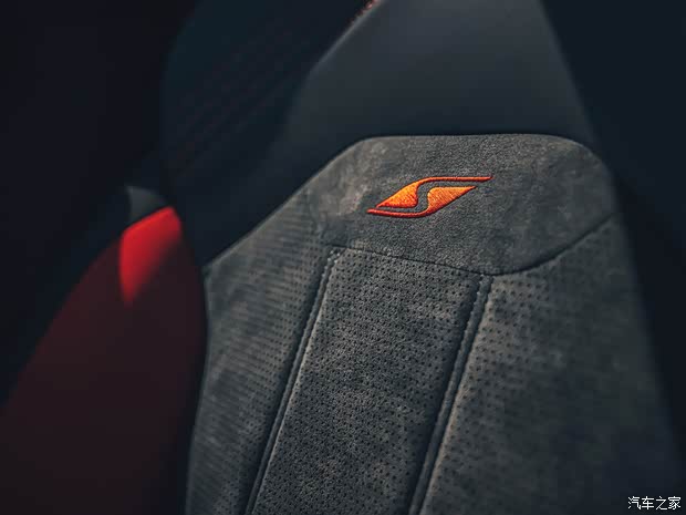 賓利 添越 2021款 4.0T V8 S