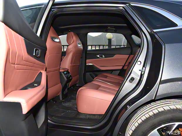 長安汽車 長安UNI-K新能源 2023款 藍(lán)鯨iDD 1.5T 基本型