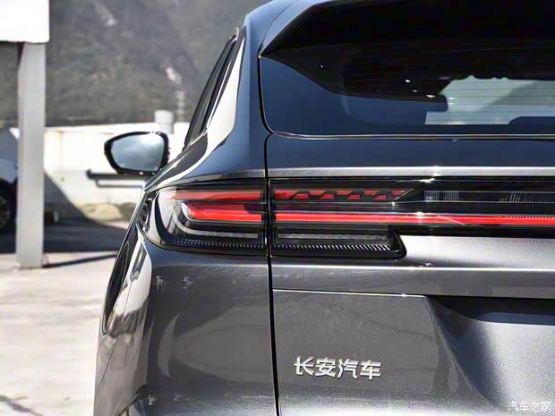 長(zhǎng)安汽車 長(zhǎng)安UNI-K 智電iDD 2023款 智電iDD 1.5T 135km智趣型 長(zhǎng)安汽車 長(zhǎng)安UNI-K 智電iDD 2023款 智電iDD 1.5T 135km智趣型