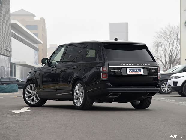 路虎(进口) 揽胜 2018款 3.0 V6 SC Vogue SE 创世加长版 路虎(进口) 揽胜 2018款 3.0 V6 SC Vogue SE 创世加长版