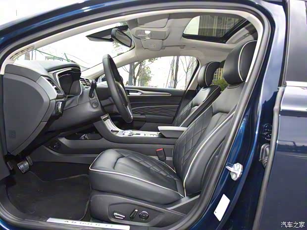 长安福特 蒙迪欧Energi 2018款 2.0 PHEV 智尊旗舰型 长安福特 蒙迪欧Energi 2018款 2.0 PHEV 智尊旗舰型