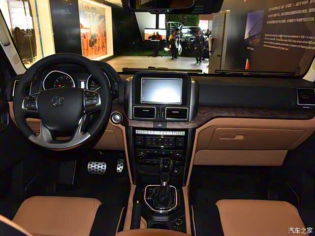 北京汽车 北京BJ80 2018款 2.3T 自动珠峰版 北京汽车 北京BJ80 2018款 2.3T 自动珠峰版