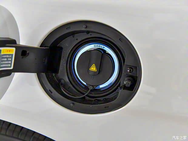 吉利汽车 帝豪新能源 2018款 EV450 尊贵型