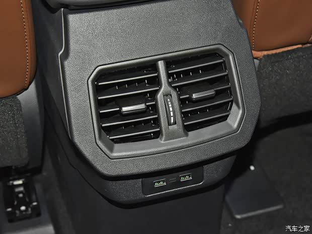 长城汽车 哈弗H6 2018款 换代 蓝标 1.5T 自动超豪型 长城汽车 哈弗H6 2018款 换代 蓝标 1.5T 自动超豪型