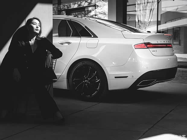 林肯(進(jìn)口) 林肯MKZ 2020款 2.0T MONO限量尊耀版 MONO WHITE