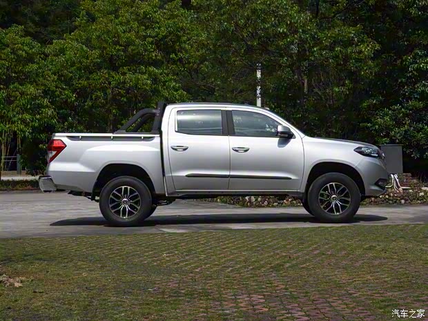 大運(yùn)汽車 大運(yùn)皮卡 2020款 2.4T汽油兩驅(qū)手動尊享型標(biāo)軸4K22D4T