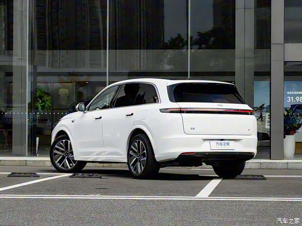 理想汽车 理想L7 2023款 Air 理想汽车 理想L7 2023款 Air
