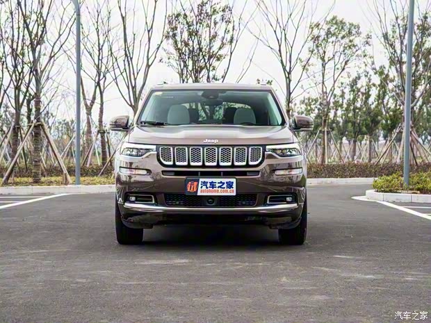 广汽菲克Jeep 大指挥官 2018款  2.0T 四驱御享版