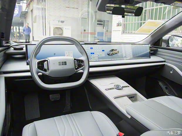 吉利汽车 银河E8 2024款 665km 星舰 远航版 吉利汽车 银河E8 2024款 665km 星舰 远航版