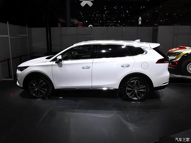 比亚迪 唐 2018款 基本型 比亚迪 唐 2018款 基本型