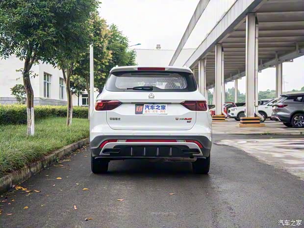 中国重汽VGV VGV U75PLUS 2021款 2.0TGDI 梦幻旅行版 7座