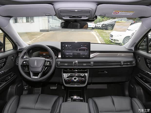 长安林肯 冒险家 2022款 2.0T 四驱尊耀版 长安林肯 冒险家 2022款 2.0T 四驱尊耀版