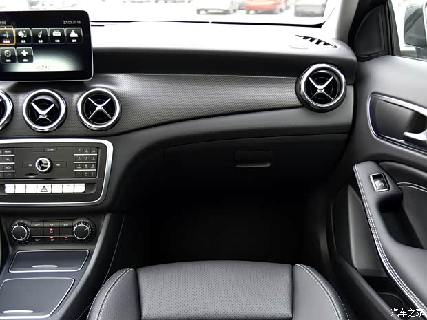 北京奔馳 奔馳GLA 2018款 GLA 200 動(dòng)感型