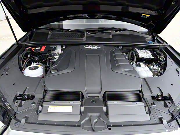 奥迪(进口) 奥迪Q7新能源 2017款 45 e-tron