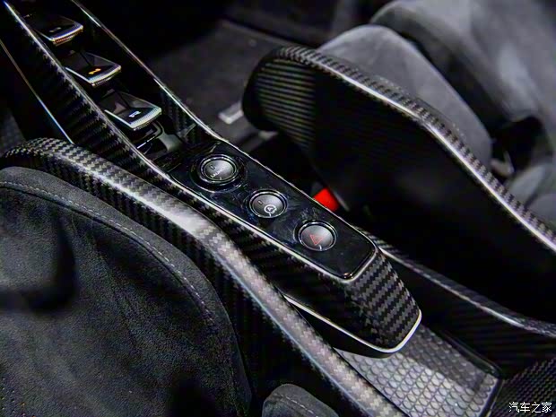 迈凯伦 迈凯伦塞纳 2018款 4.0T 标准型 迈凯伦 迈凯伦塞纳 2018款 4.0T 标准型