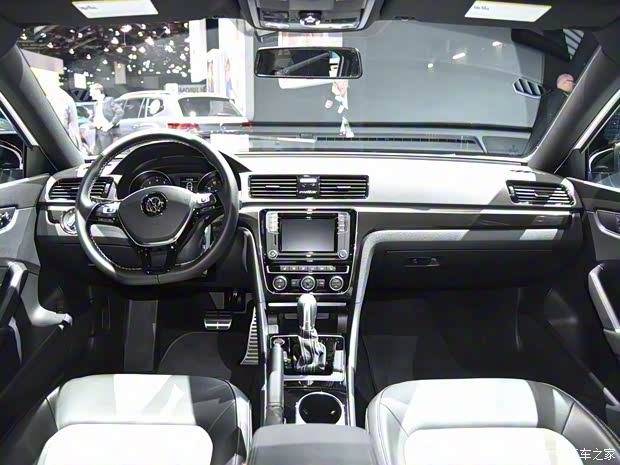 大众(进口) Passat 2018款 GT 大众(进口) Passat 2018款 GT