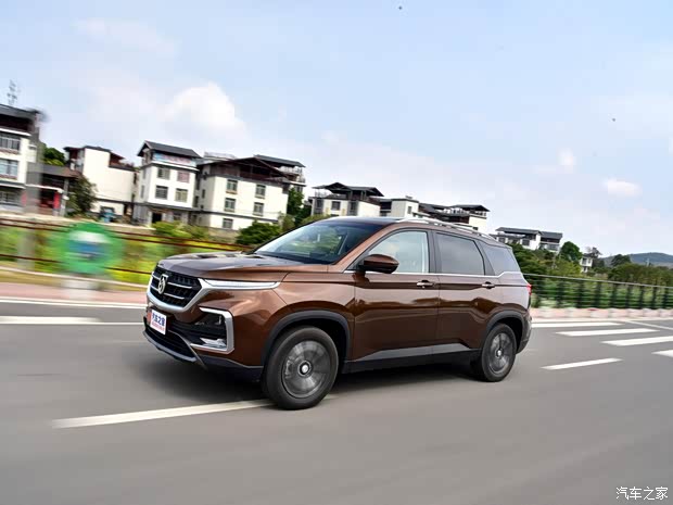 上汽通用五菱 宝骏530 2018款 1.5T 手动尊贵型