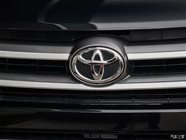 廣汽豐田 漢蘭達(dá) 2018款 2.0T 四驅(qū)精英版 7座