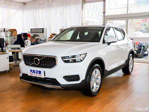沃尔沃亚太 沃尔沃XC40 2021款 T4 四驱智行时尚版