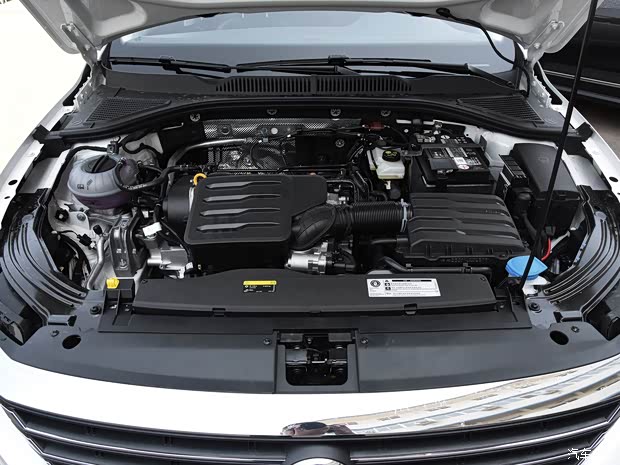 上汽大众 朗逸 2018款 1.5L 自动舒适版 上汽大众 朗逸 2018款 1.5L 自动舒适版