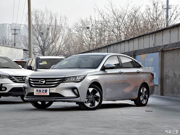 广汽乘用车 传祺GA4 2018款 200T 自动尊享版