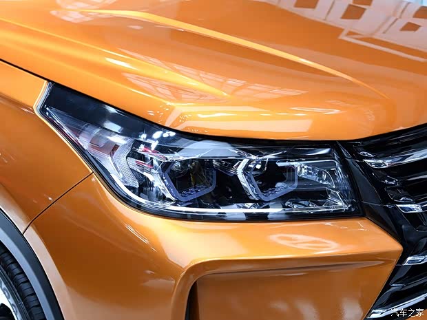 北汽銀翔 北汽幻速S3 2018款 S3X 高配