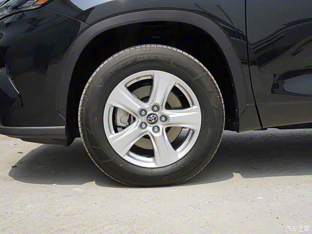 廣汽豐田 漢蘭達(dá) 2022款 雙擎 2.5L 兩驅(qū)精英版 5座