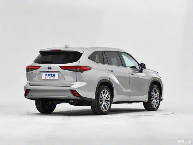 广汽丰田 汉兰达 2022款 双擎 2.5L 四驱至尊版 7座 广汽丰田 汉兰达 2022款 双擎 2.5L 四驱至尊版 7座