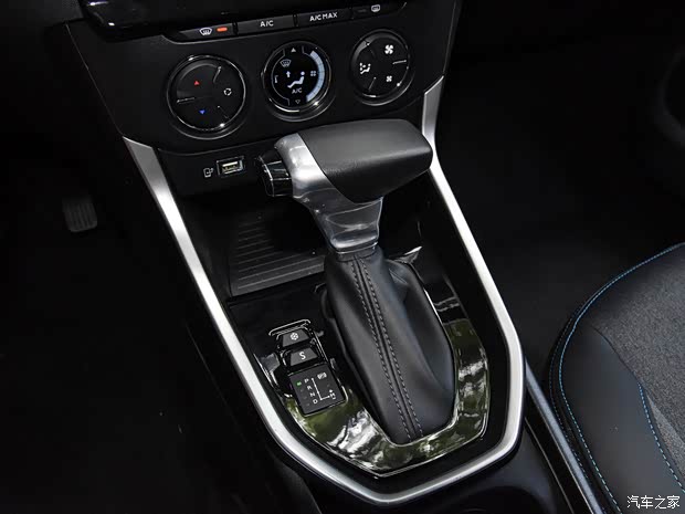 东风雪铁龙 雪铁龙C3-XR 2021款 基本型 东风雪铁龙 雪铁龙C3-XR 2021款 基本型