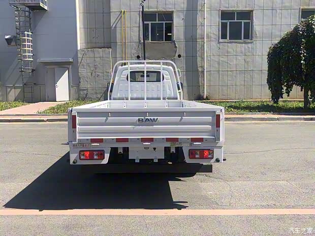 北京汽車制造廠 鯨卡T7EV 2023款 豪華型3.5米單排純電動(dòng)欄板55.7kWh 北京汽車制造廠 鯨卡T7EV 2023款 豪華型3.5米單排純電動(dòng)欄板55.7kWh