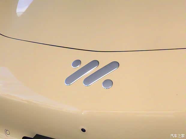 智己汽车 智己LS7 2023款 100kWh Lux后驱版 智己汽车 智己LS7 2023款 100kWh Lux后驱版