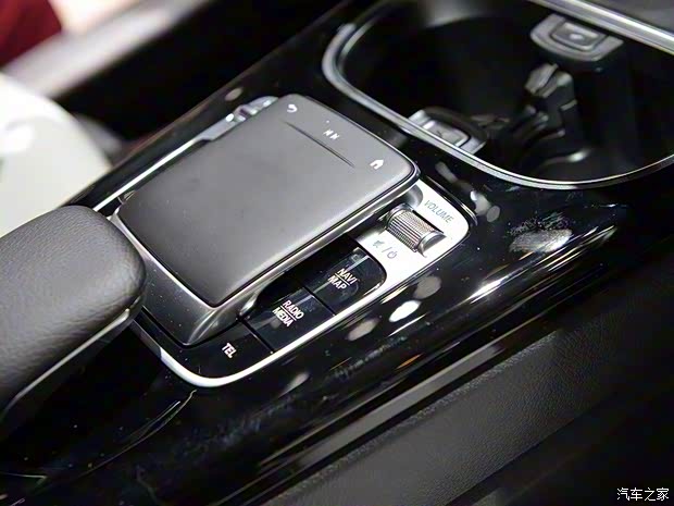 奔馳(進(jìn)口) 奔馳A級(jí) 2018款 A 180d