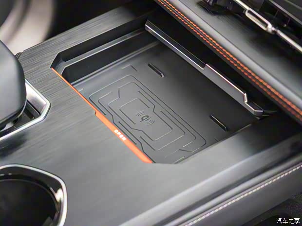 長(zhǎng)安汽車 長(zhǎng)安UNI-K 2021款 UNI量產(chǎn)版