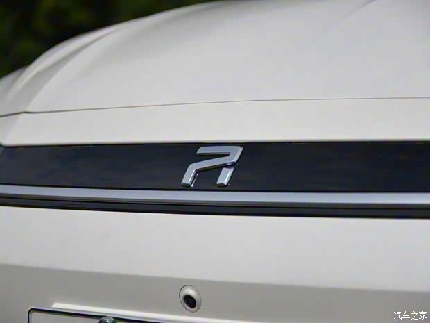 上汽集團(tuán) R汽車 ER6 2021款 新動(dòng)版 620km 智享版