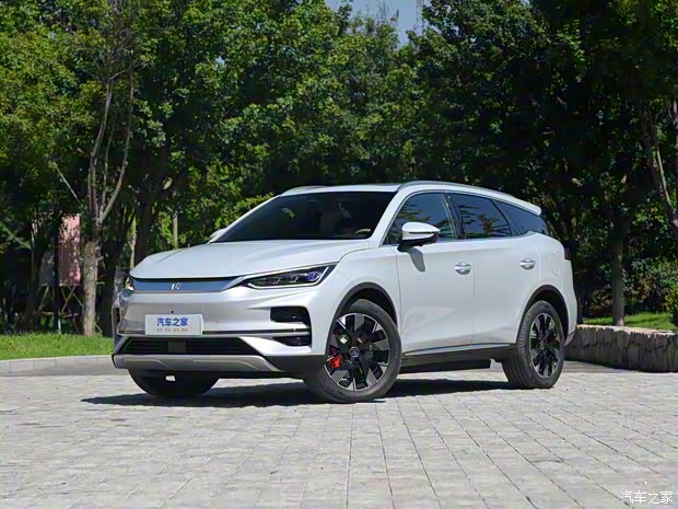 比亚迪 唐新能源 2024款 EV 冠军版 730KM 尊享型 比亚迪 唐新能源 2024款 EV 冠军版 730KM 尊享型