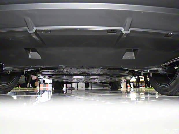 一汽红旗 红旗E-HS3 2018款 基本型 一汽红旗 红旗E-HS3 2018款 基本型