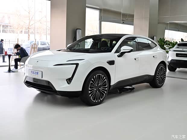 阿維塔科技 阿維塔11 2022款 長續(xù)航雙電機(jī)版 5座