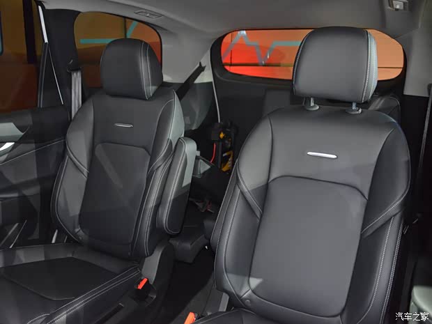 上汽大通 上汽MAXUS EUNIQ 5 2020款 1.3T PLUG IN 豪華版