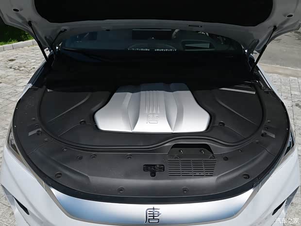 比亚迪 唐新能源 2024款 EV 冠军版 730KM 尊享型 比亚迪 唐新能源 2024款 EV 冠军版 730KM 尊享型