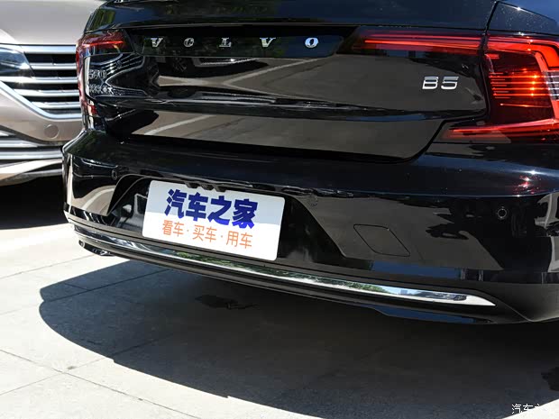 沃尔沃亚太 沃尔沃S90 2022款 B5 智远豪华版