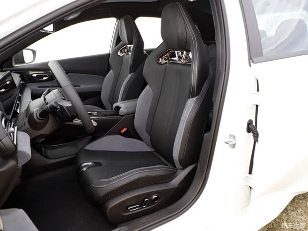 广汽乘用车 影豹 2023款 2.0T R