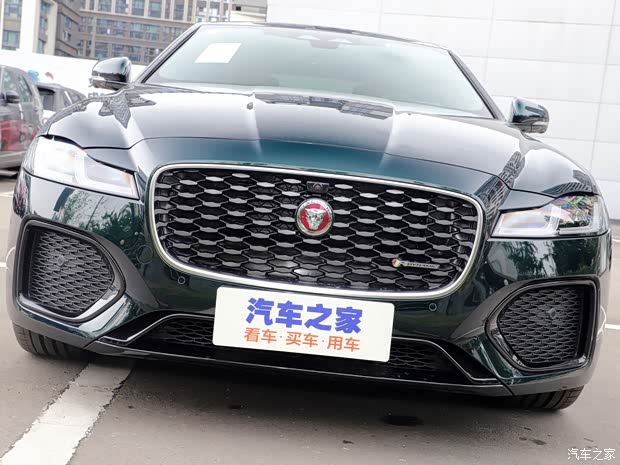 奇瑞捷豹路虎 捷豹XFL 2021款 XFL 2.0T P300 四驅(qū)旗艦運(yùn)動(dòng)版