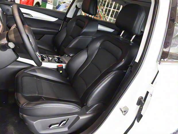 SWM斯威汽车 SWM斯威G01 2018款 1.5T 自动傲up